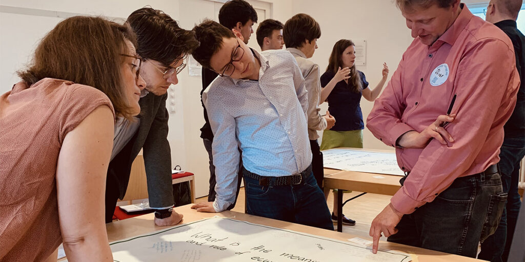 At the May 2022 meeting of the Forum Young Theology in Europe 20 participants produced various workshop outputs on the theme of nationalism and cosmopolitism.